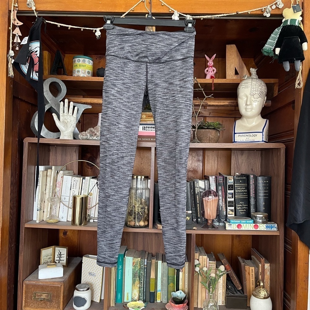 Victoria’s Secret gray leggings sz small